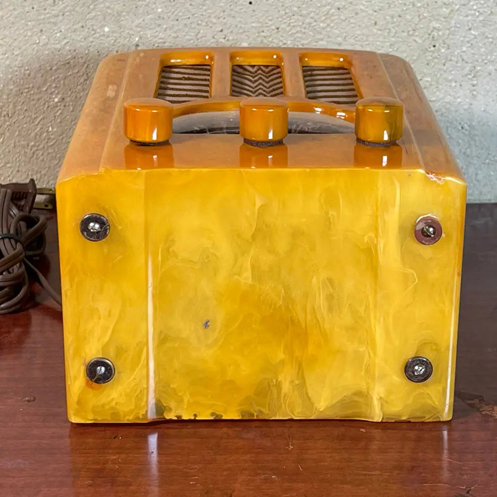 Emerson AU190 Catalin Radio- Butterscotch Catalin Store Selling Catalin Radios and Art Deco Radios