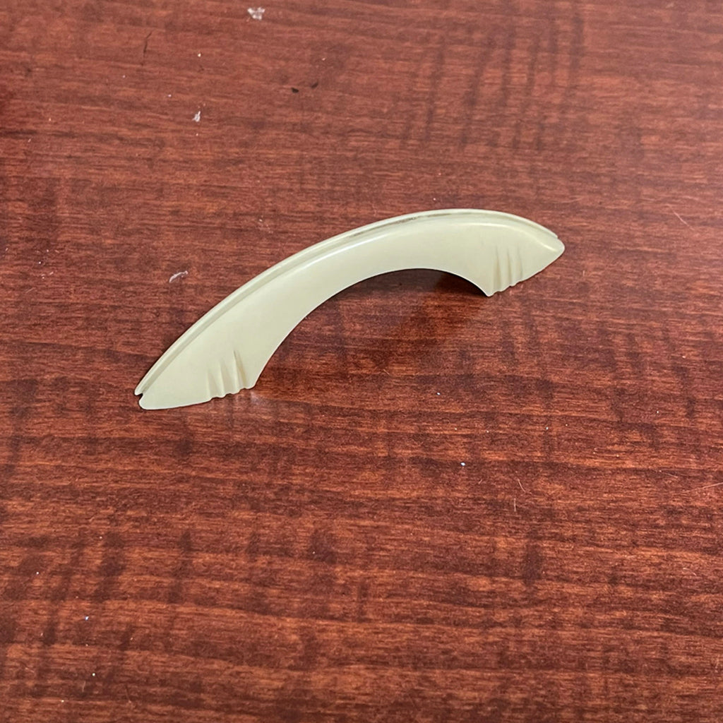 General Television (GTV) 591, A5A Catalin Radio Ivory Grille and Handle- Original