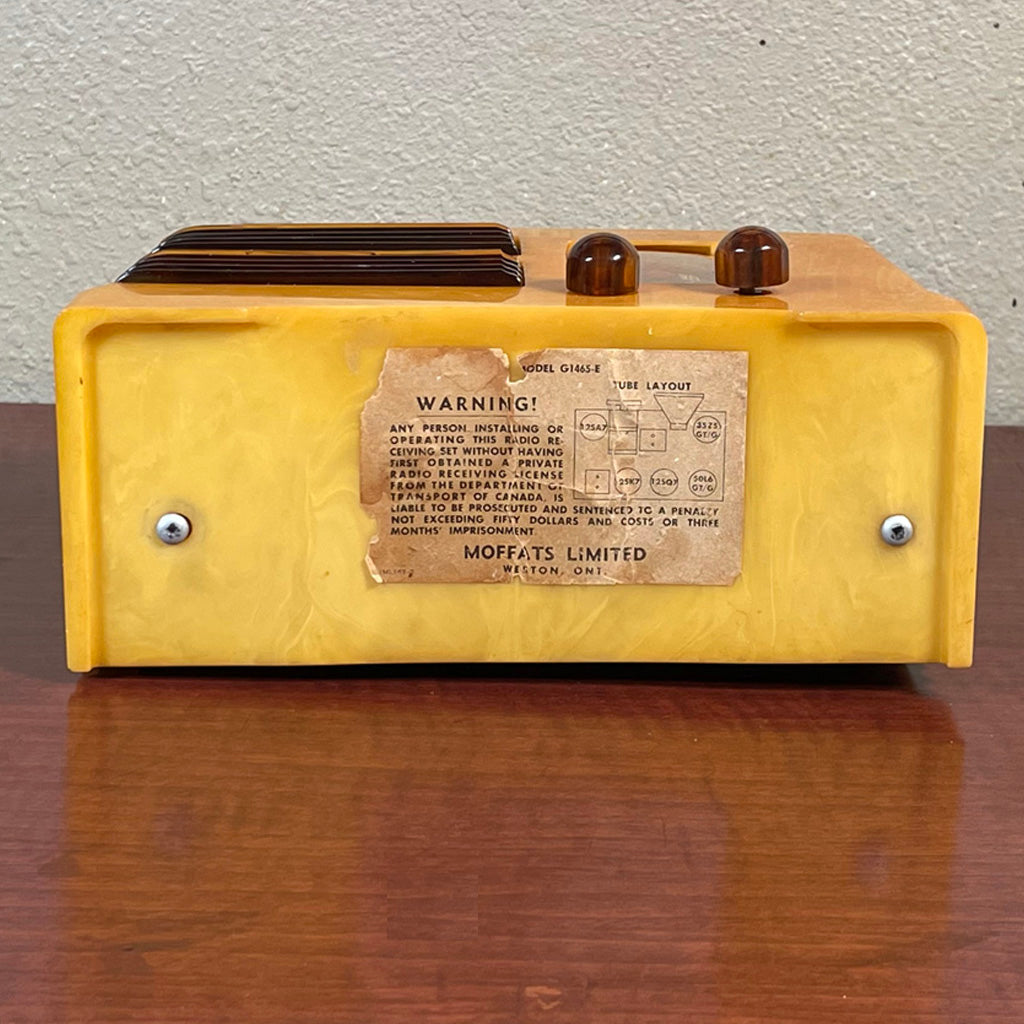 Catalin Radio in Top Condition