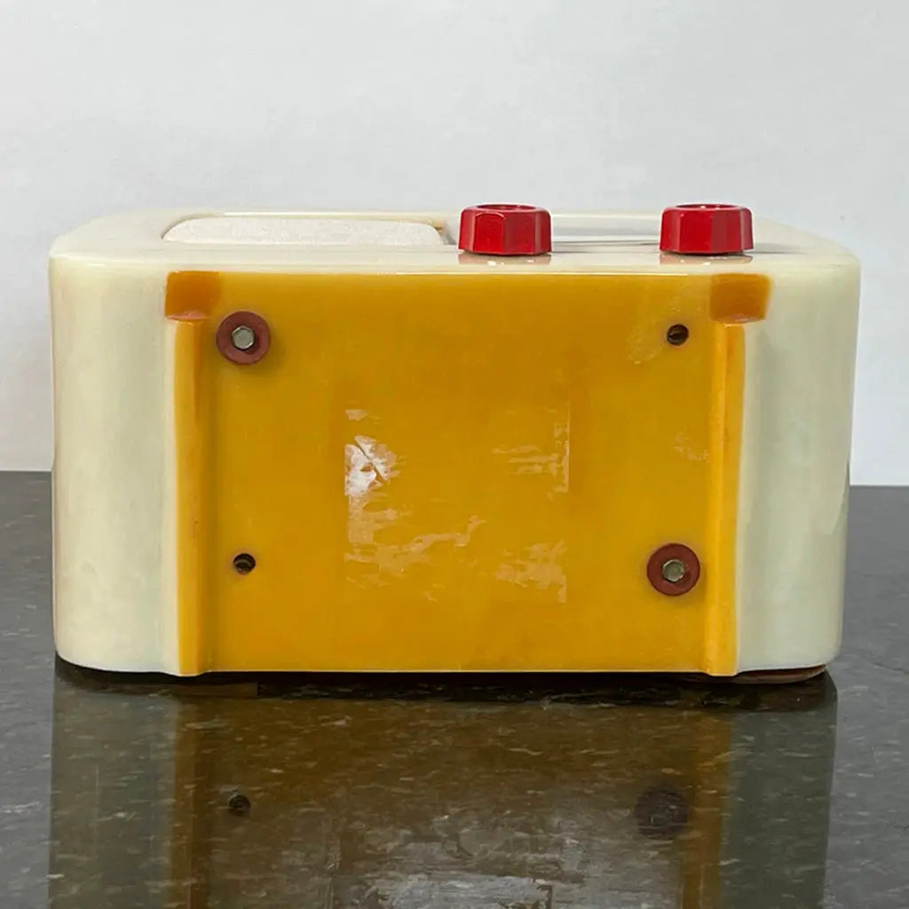 Beautiful FADA 711 Catalin Radio for sale