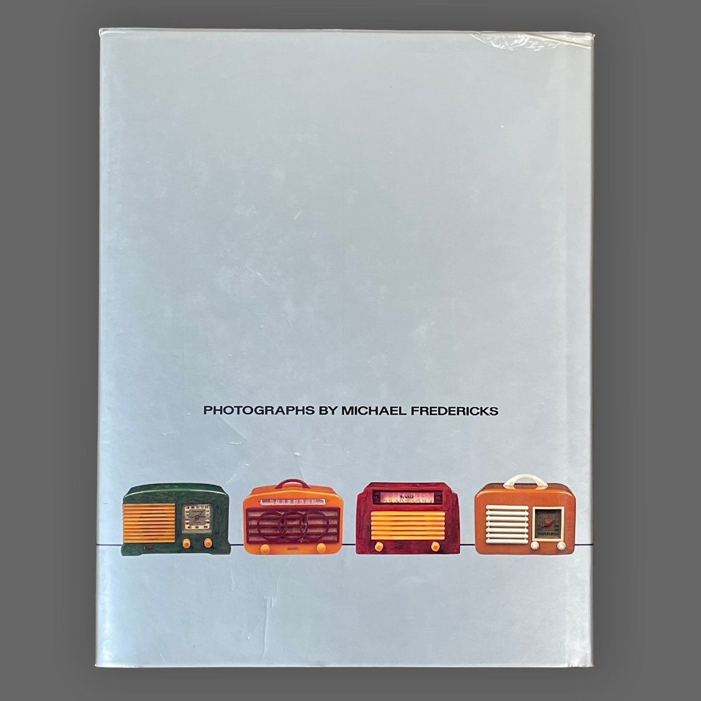 Classic Plastic Radios of the 1930s-40s Book by John Sideli- Softcover (Good)