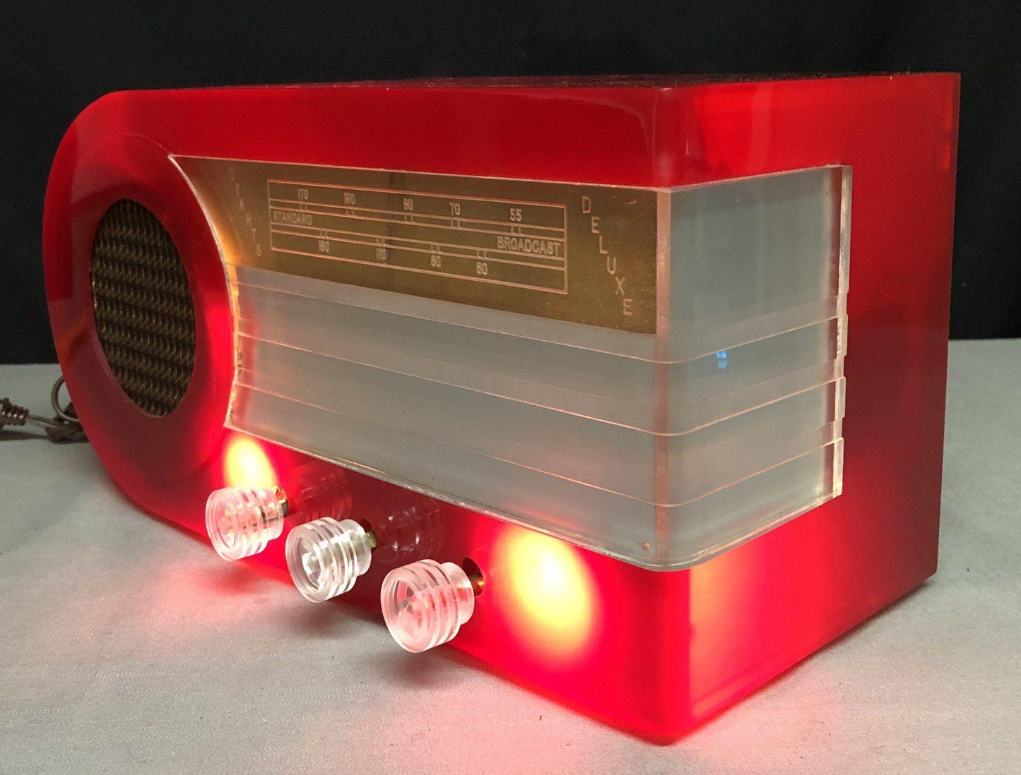 Cyarts B Plastic Radio- Red