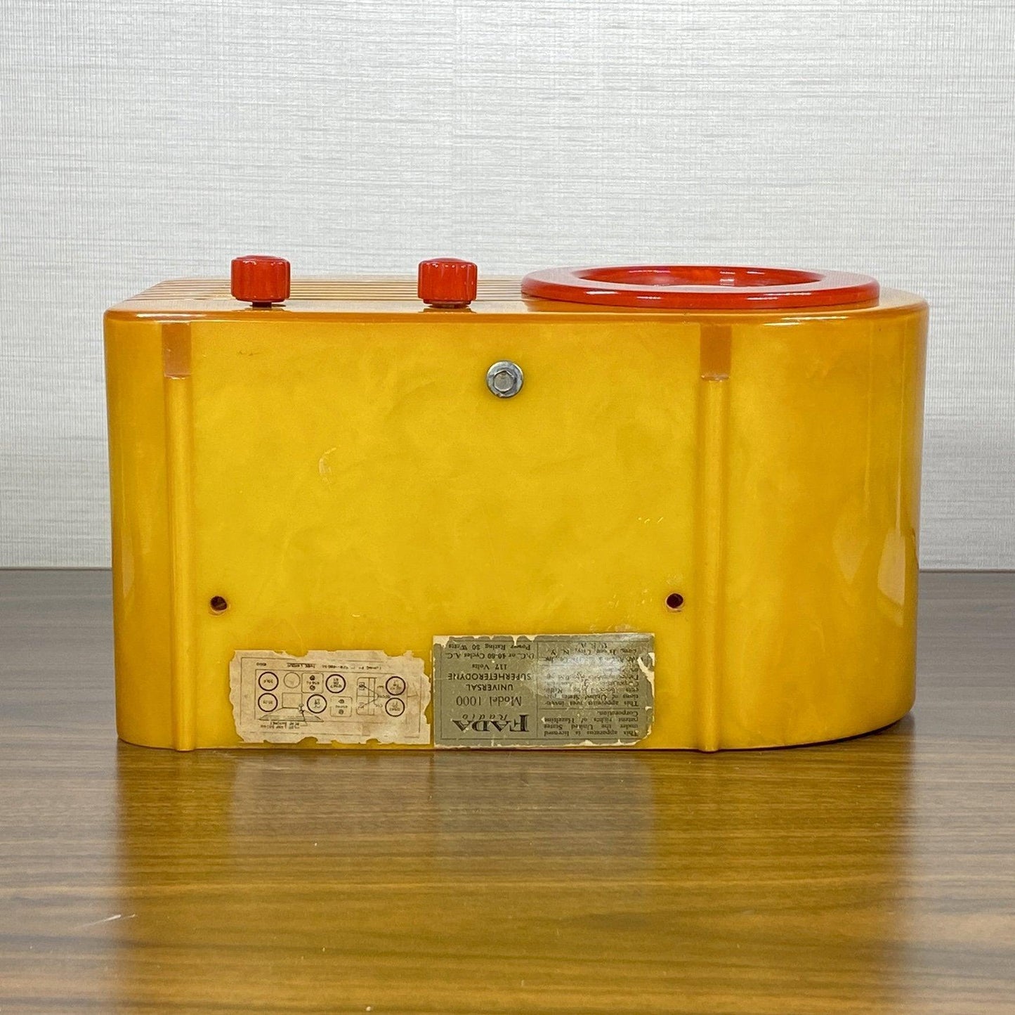 FADA 1000 "Bullet" Catalin Radio Yellow/Red