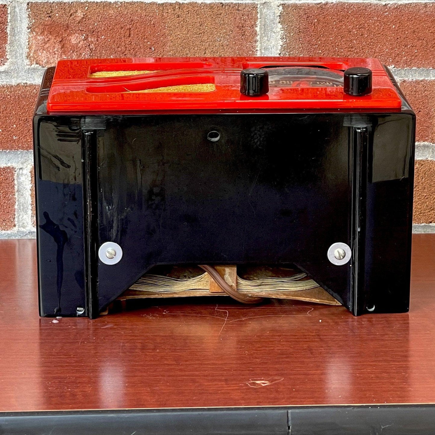 Motorola 51X15 S Grille Catalin Radio Black and Red