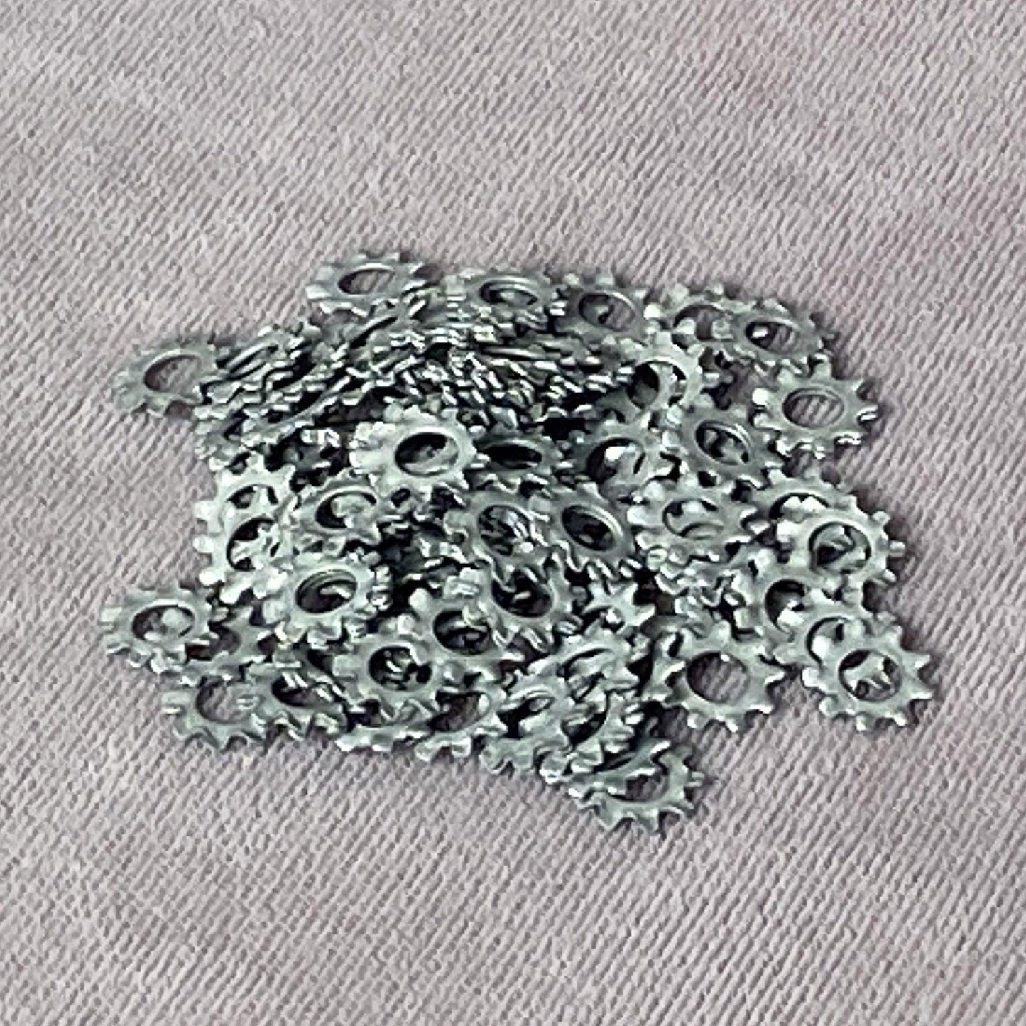 Washer- Lock #8, 8-32 External Star (PKG/100)