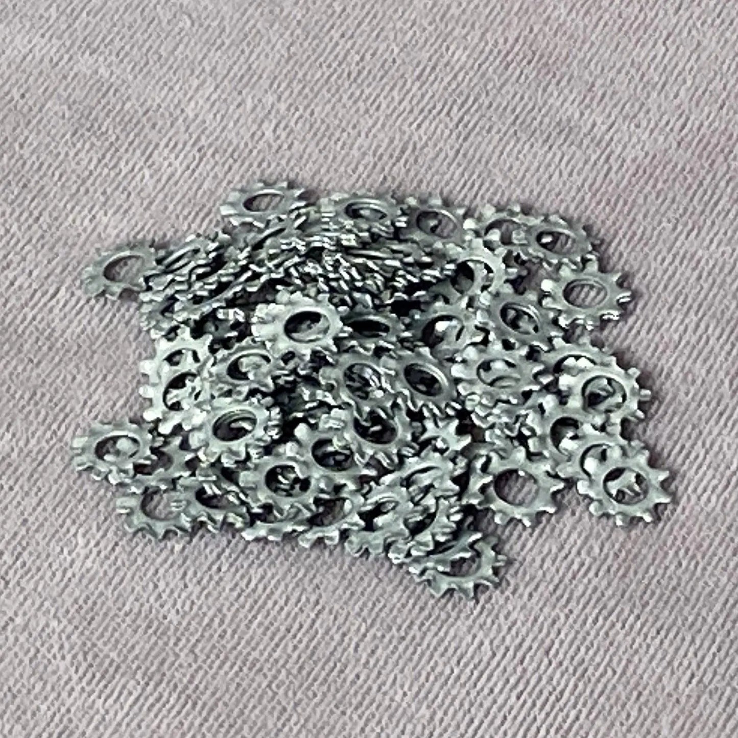Washer- Lock #8, 8-32 External Star (PKG/100)