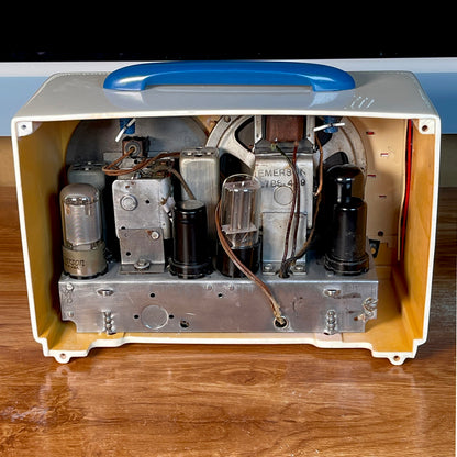 Emerson 400 "Patriot" Catalin Radio, White Restoration #2