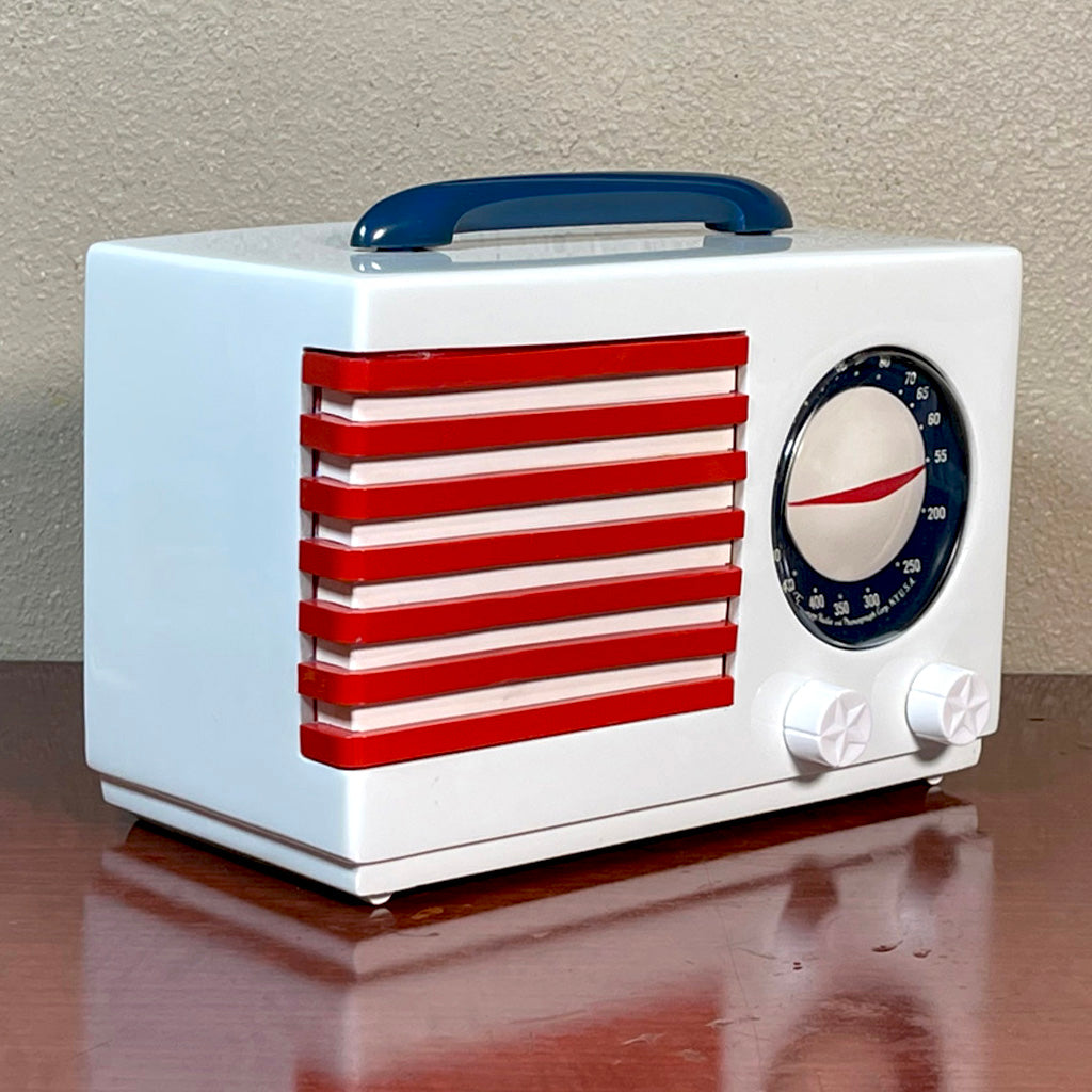 Emerson 400 "Patriot" Catalin Radio, White Restoration #1