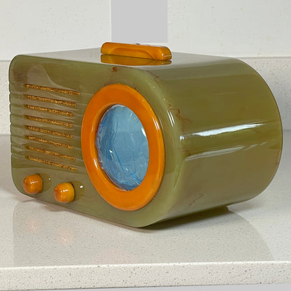 FADA 115 "Streamliner" Onyx Green Catalin Radio Restoration