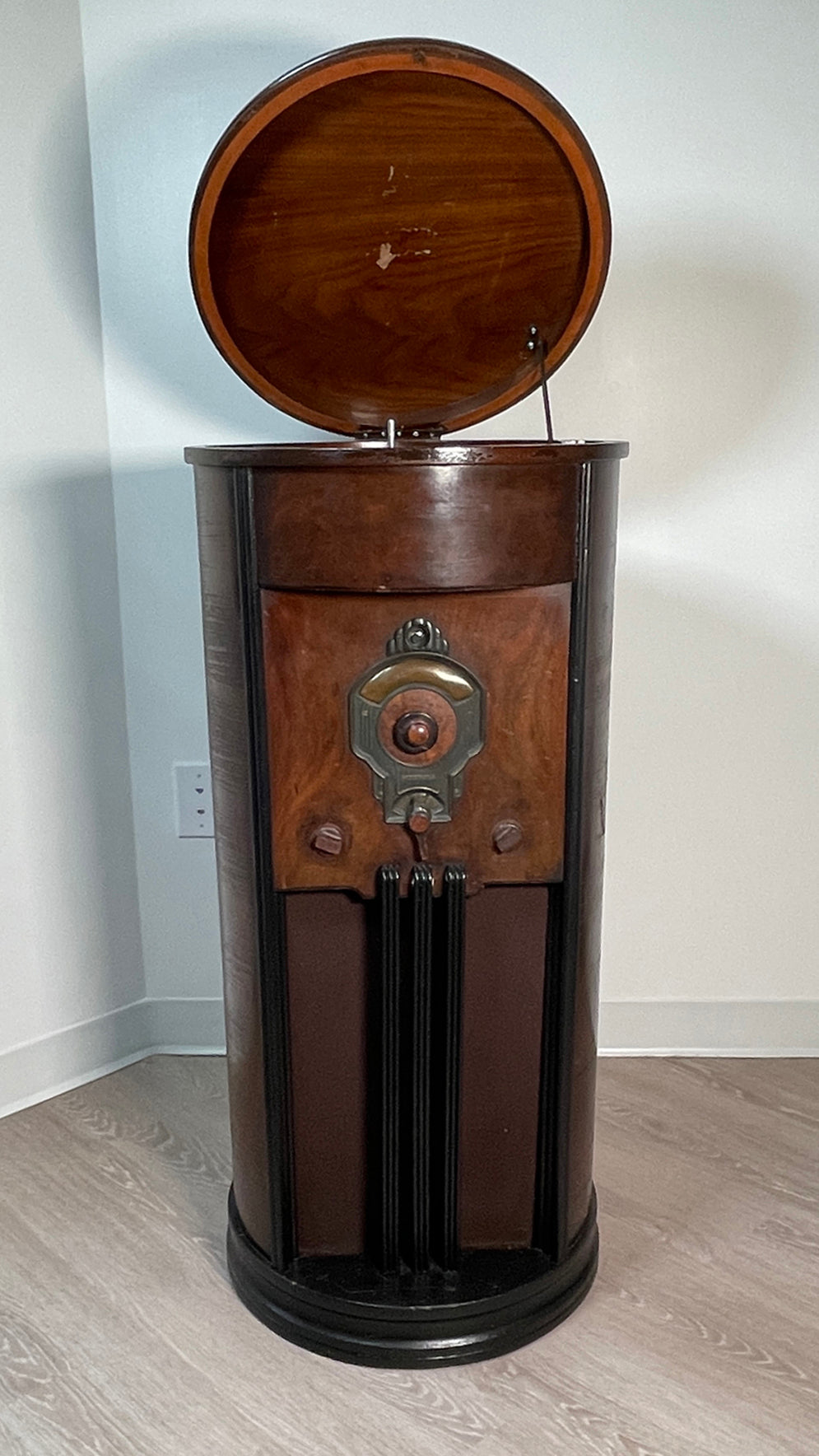Motorola 9R Phonograph Radio Circular Console #2
