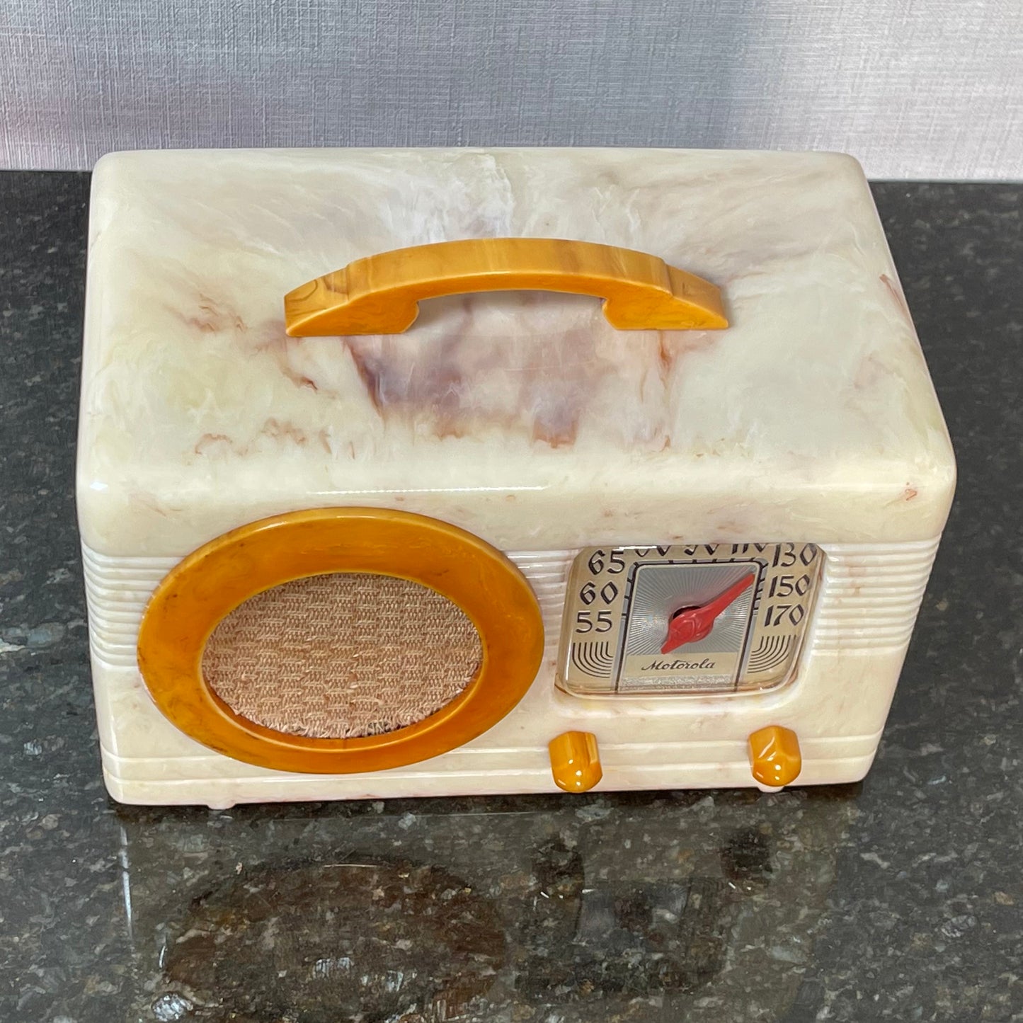 Catalin radio without damage such as cracks, chips, nicks, hairlines, repairs or reproduction parts