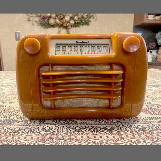 Sentinel 284 "Wavy Grille" Catalin Radio, Butterscotch