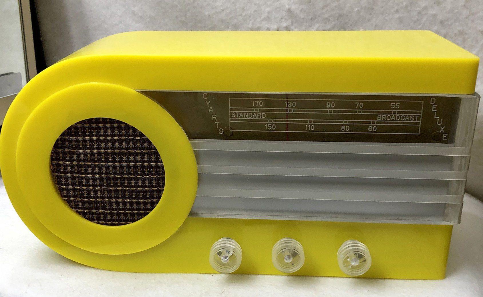 Cyarts B Plastic Radio- Yellow
