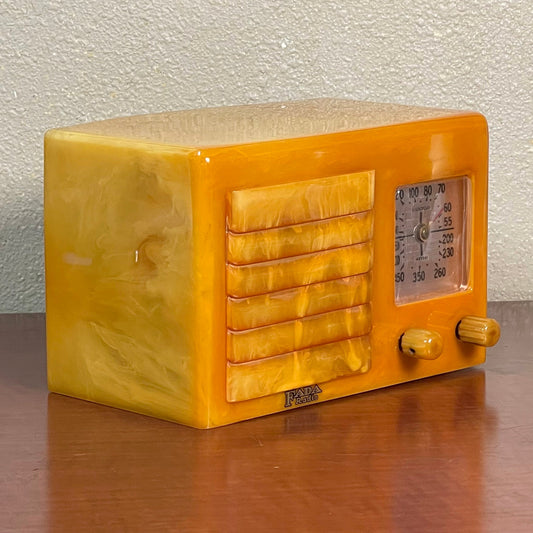 FADA 5F60 Catalin Radio- Butterscotch