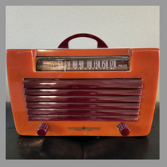 General Electric L570 Catalin Radio Butterscotch and Maroon